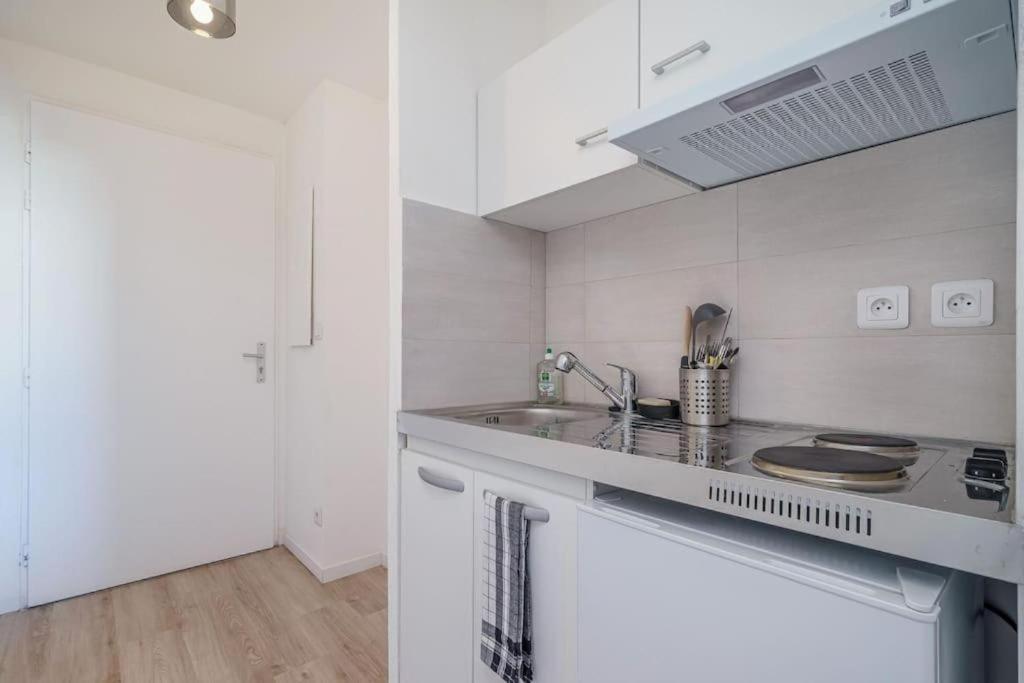 Appartement Climatise Avec Terrasse Tout Equipe A 5Min De La Gare St Charles Marsylia Zewnętrze zdjęcie